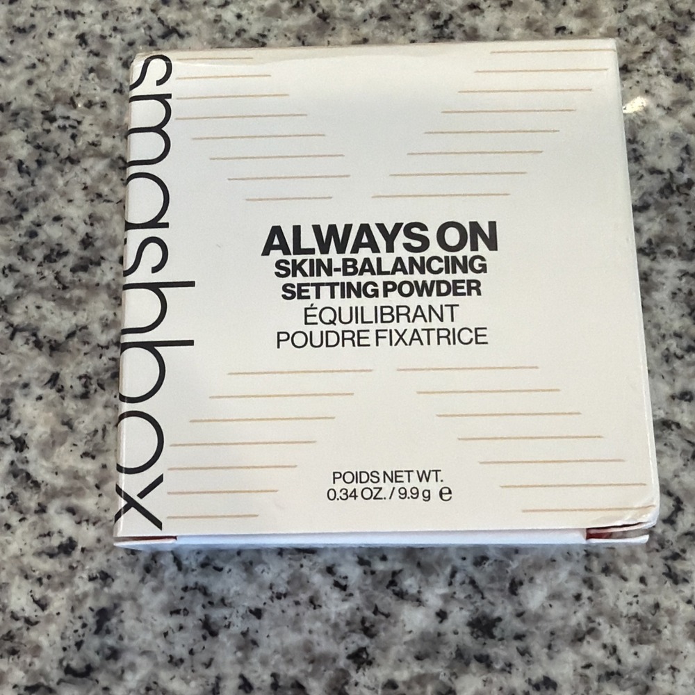 ~Translucent Light~ Smashbox Always On Skin-Balancing Setting Powder, Full Size